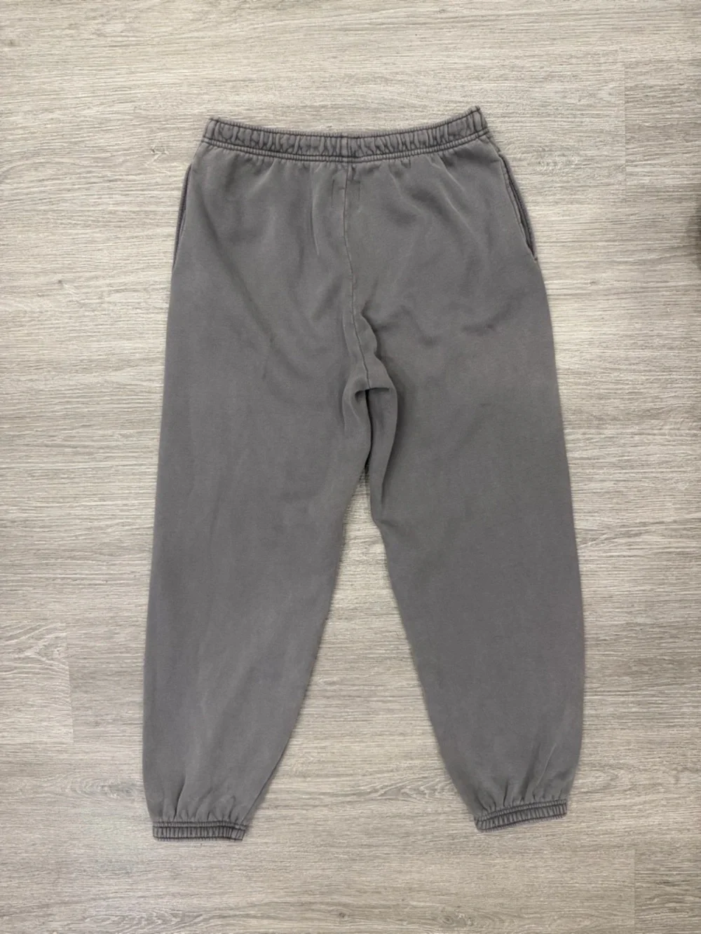 Cozy Sweatfleece Mega Jogger Size Medium - Picture 4 of 4